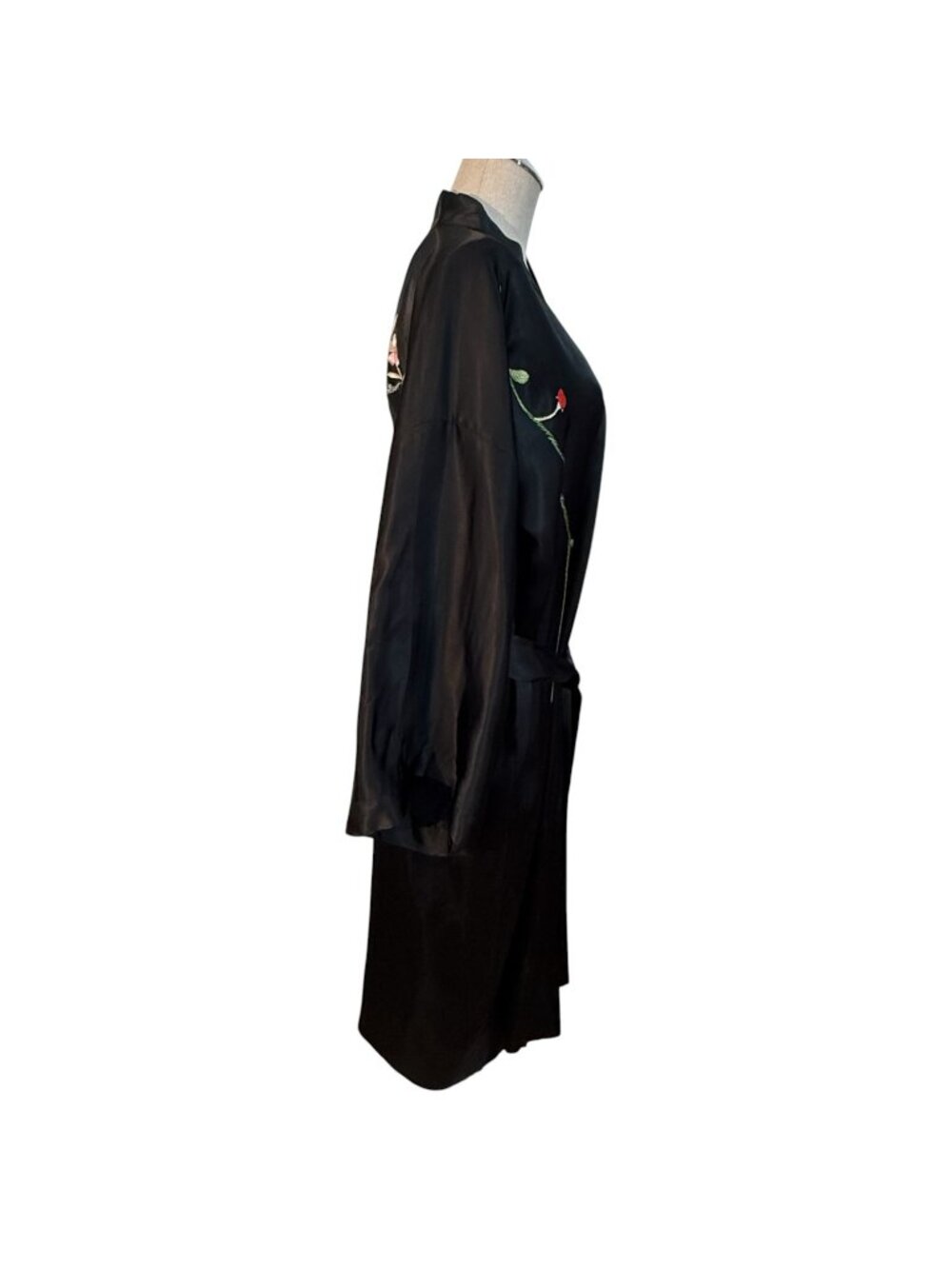 Vintage Black Satin Embroidered Floral Kimono Robe Belt Waist Asian - Picture 7 of 8